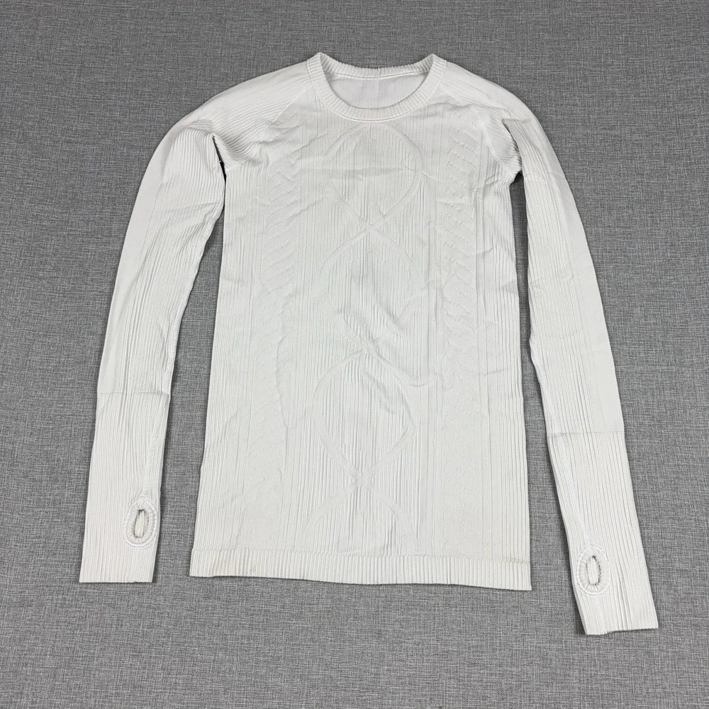 Lululemon Long Sleeve Shirt Womens Small White Textured Knit Thumbholes Yoga